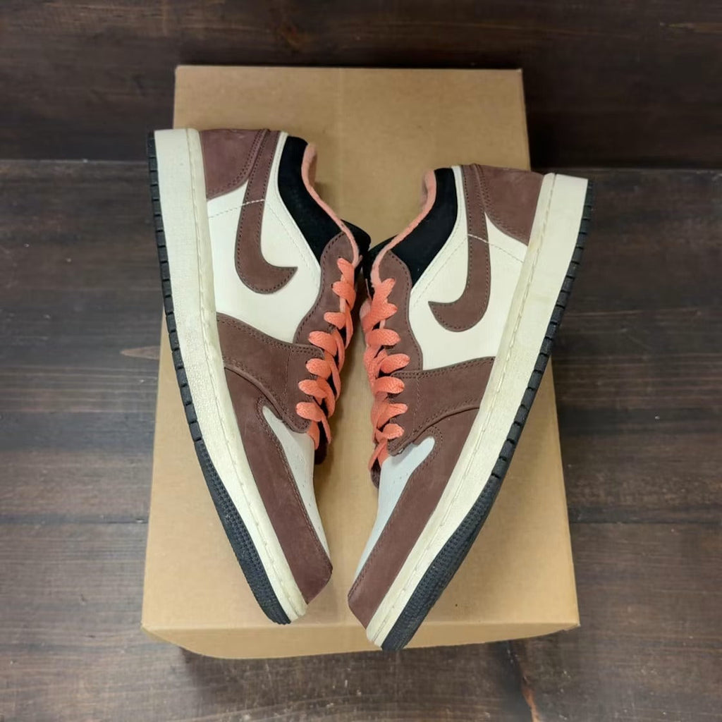 Used - Air Jordan 1 Low Mocha - US M 7.5 - detail 1