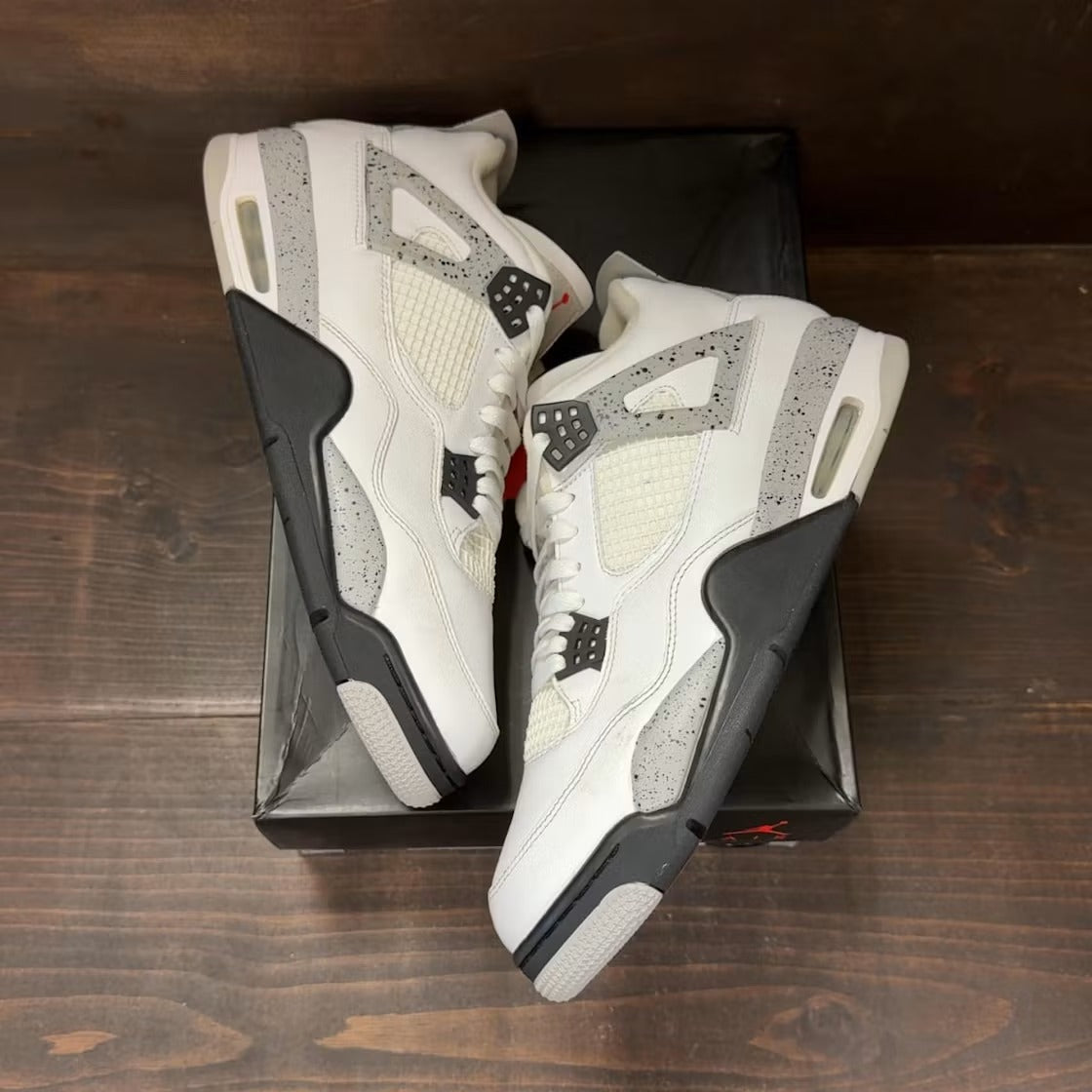 Used - Air Jordan 4 Retro White Cement (2016) - US M 12 - detail 1