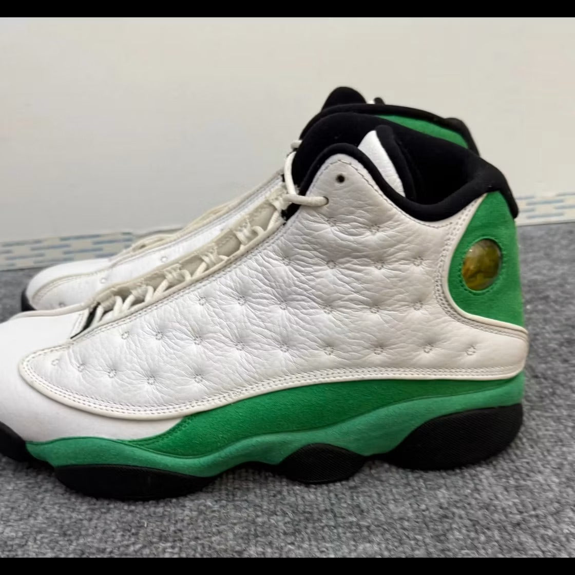 Used - Air Jordan 13 Retro White Lucky Green - US M 12 - detail 4