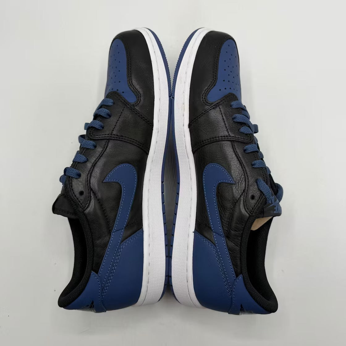 Used - Air Jordan 1 Retro Low OG Mystic Navy - US M 13 - detail 3