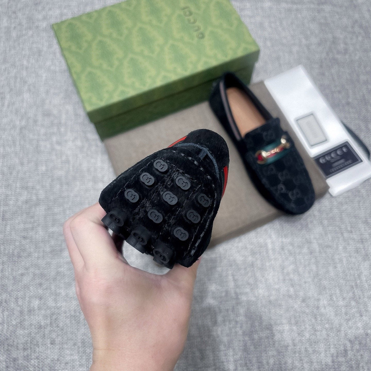 Gucci Black Patterned Loafers with Green and Red Accents — detail