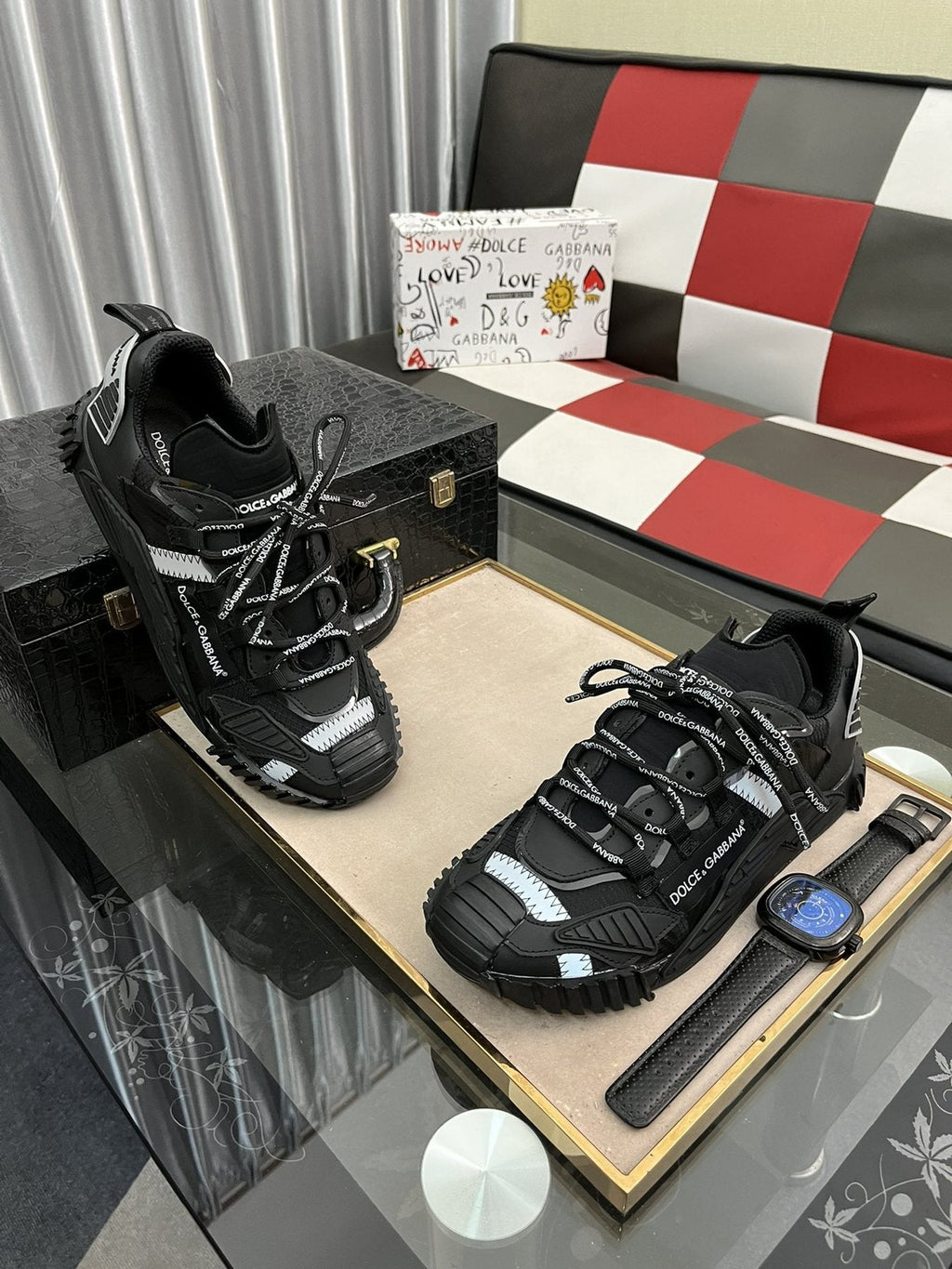 Dolce & Gabbana Black Chunky Sneakers — front