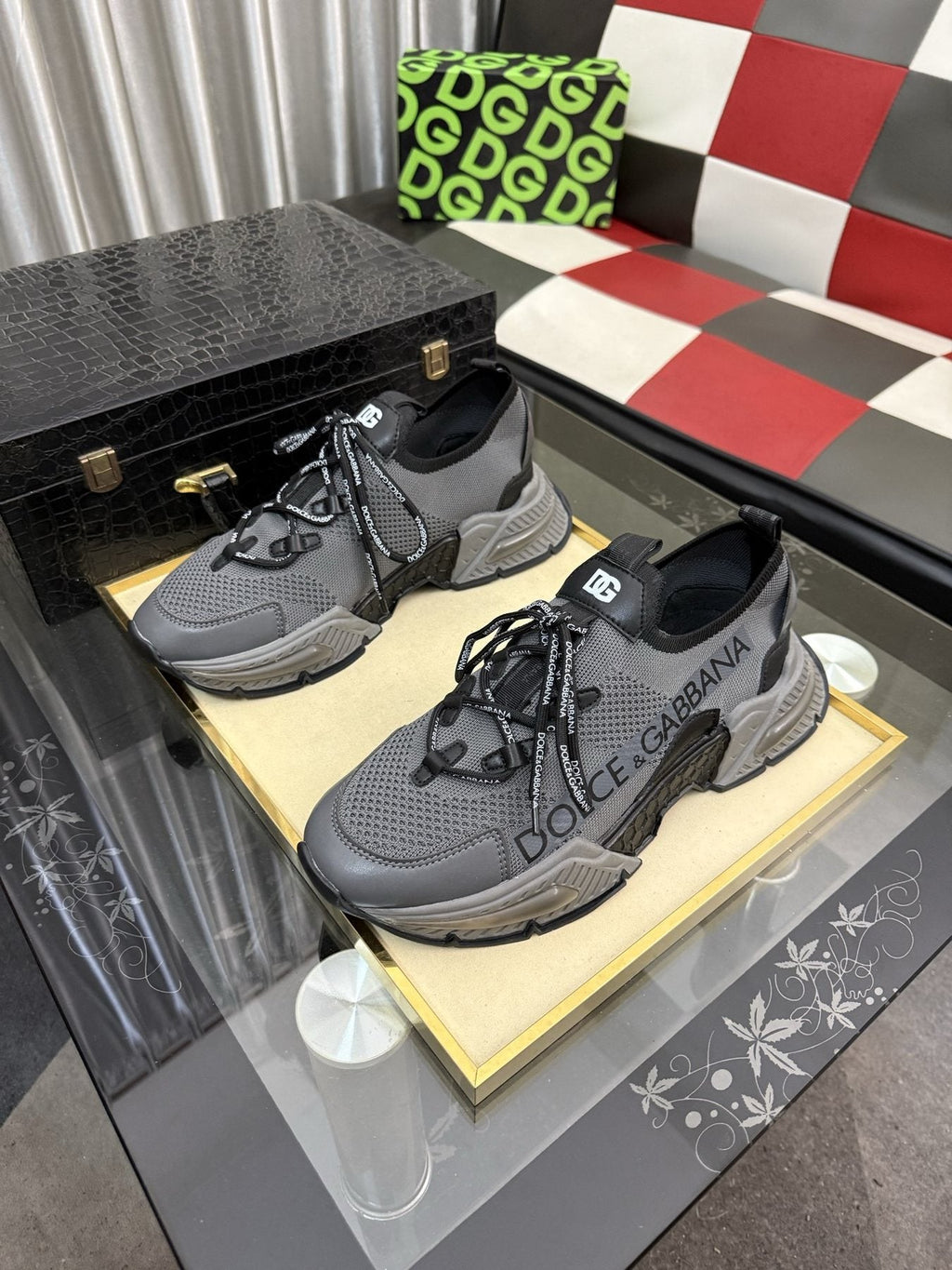 Dolce & Gabbana Gray and Black Chunky Sneakers — front