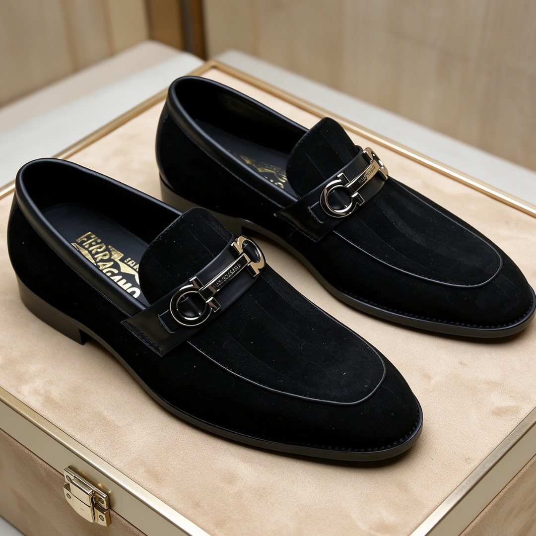 Ferragamo Black Bit Loafers — front