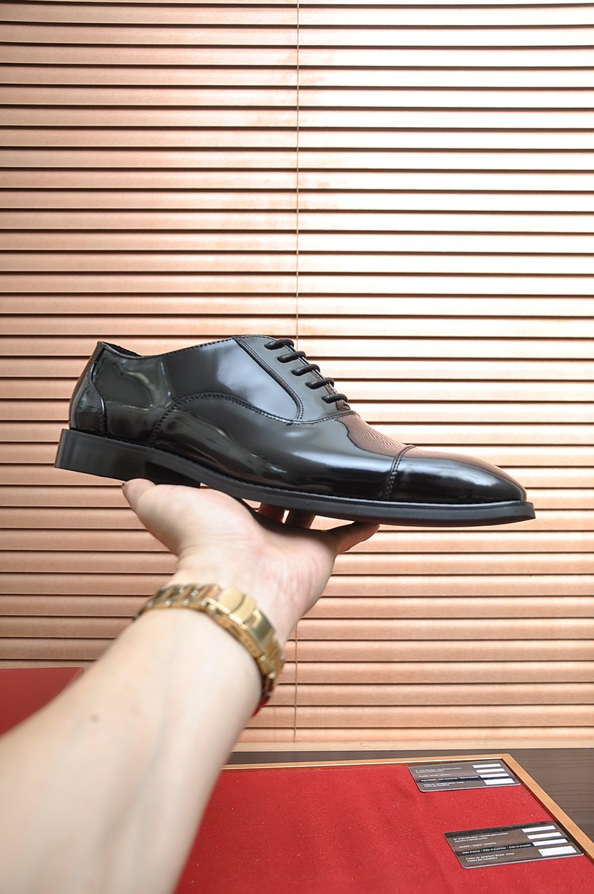 Ferragamo Black Cap-Toe Oxford Shoes — side