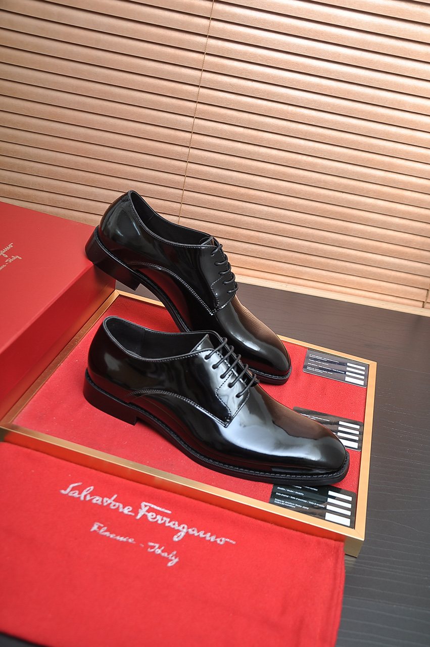 Ferragamo Black Leather Lace-Up Dress Shoes — side