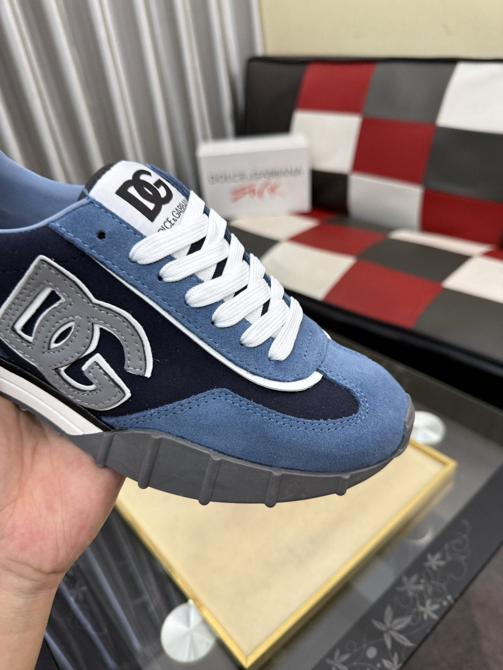Dolce & Gabbana Blue DG Low-Top Sneakers — detail