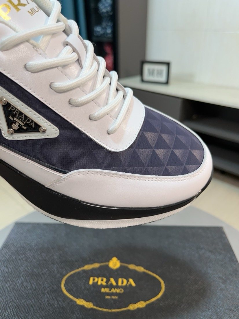 Prada Diamond-Pattern Low-Top Sneakers — detail