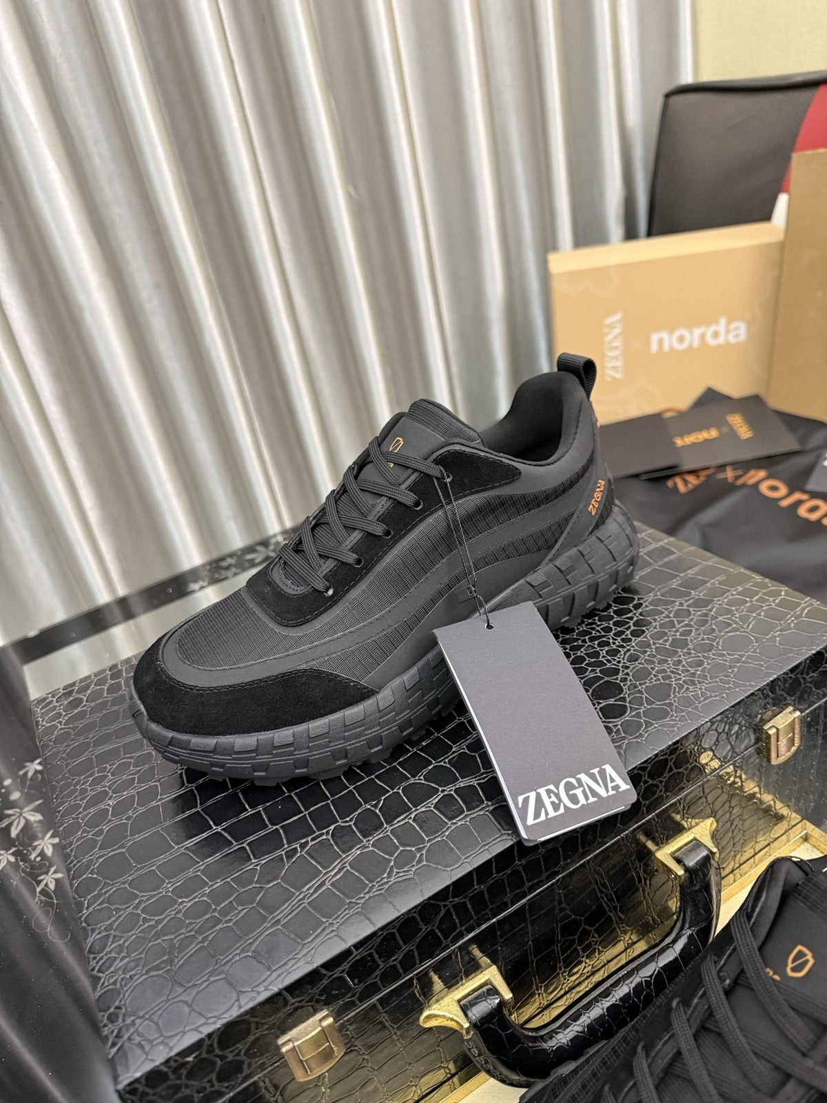 ZEGNA 001 Low-Top Running Shoes — front