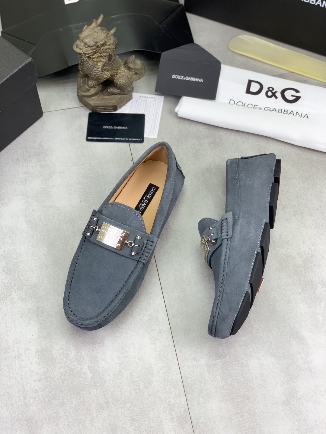 Dolce & Gabbana Metal-Detail Driving Loafers — front