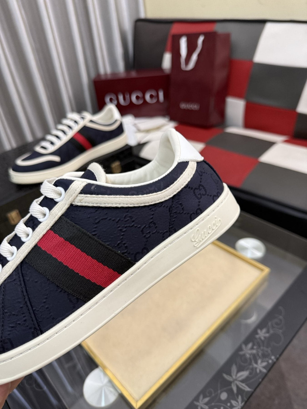 Gucci Striped Low-Top Sneakers — detail