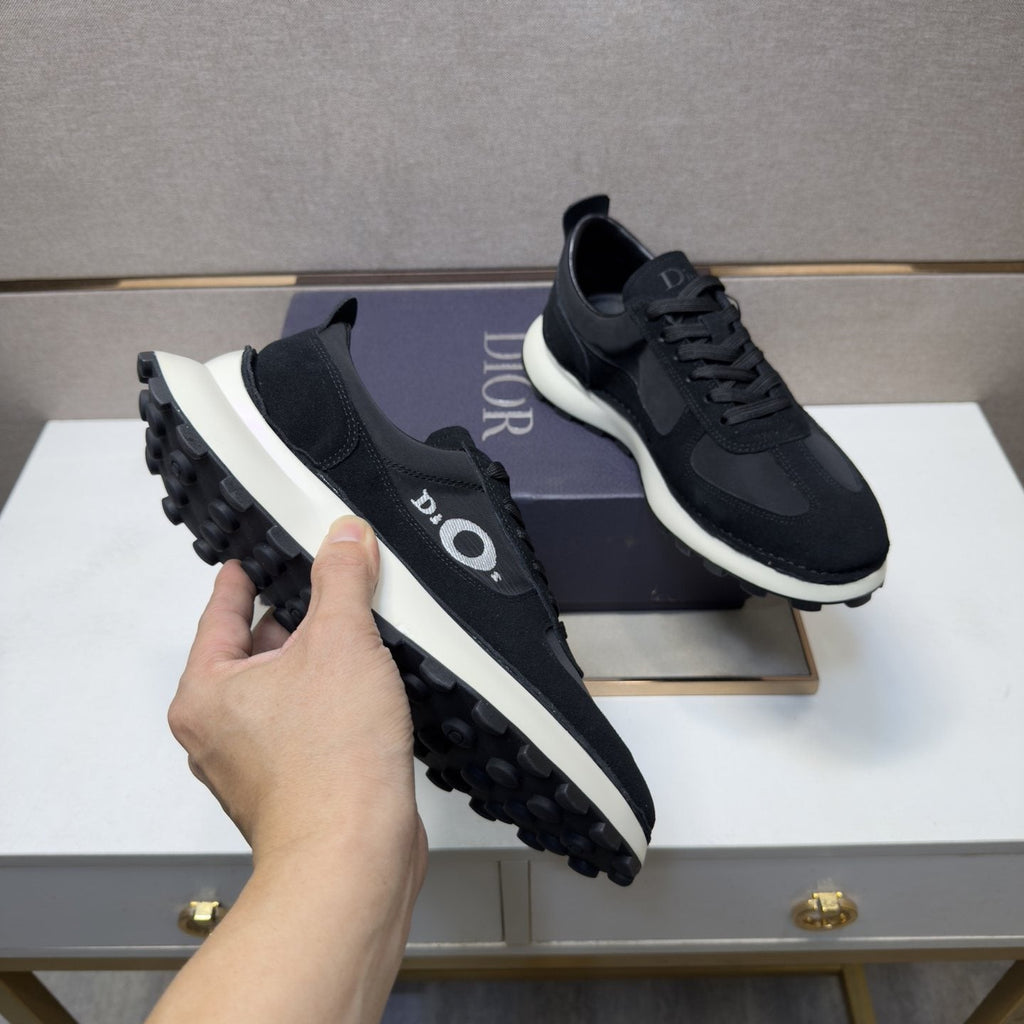 Dior Men's Paneled Low-Top Sneakers — model