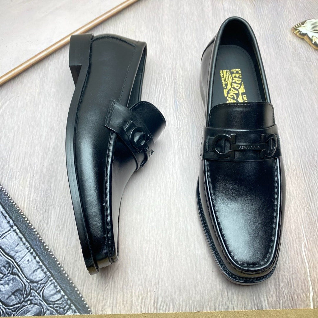 Ferragamo Black Metal-Accent Slip-On Loafers — side