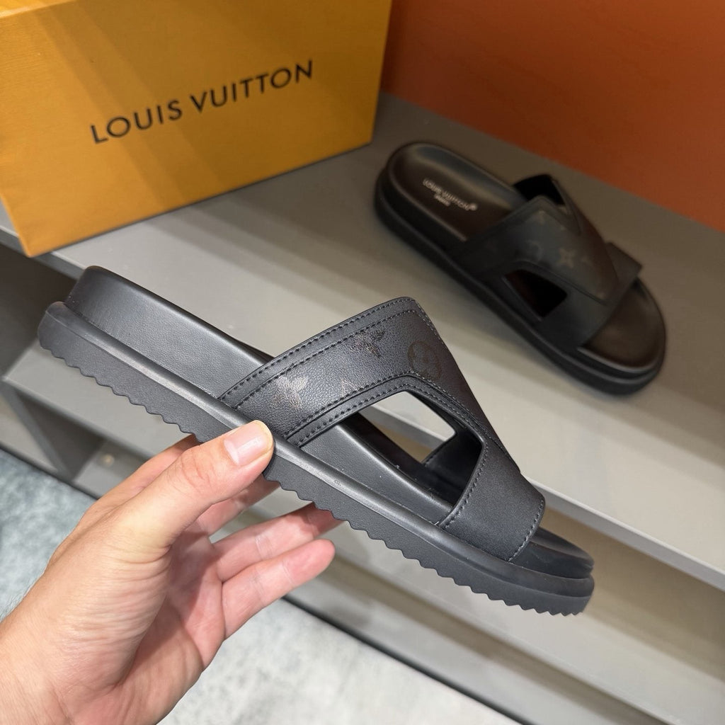 Louis Vuitton Oasis Men's Slide Sandals — model