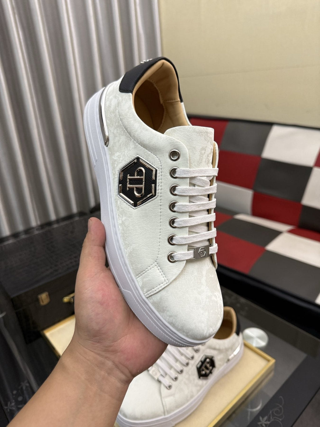Philipp Plein Emblem Low-Top Sneakers — model